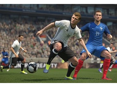 Pro Evolution Soccer 2017 (PES 2017)