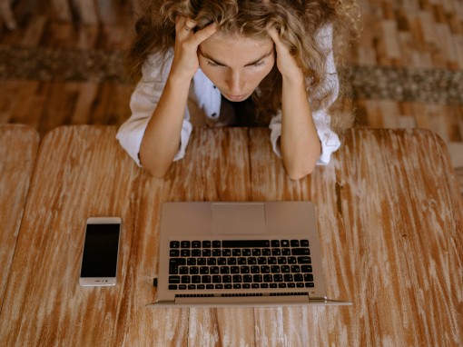 Vous avez effacé les photos souvenirs de vos vacances par erreur ! Pas de panique ! Voici la solution !